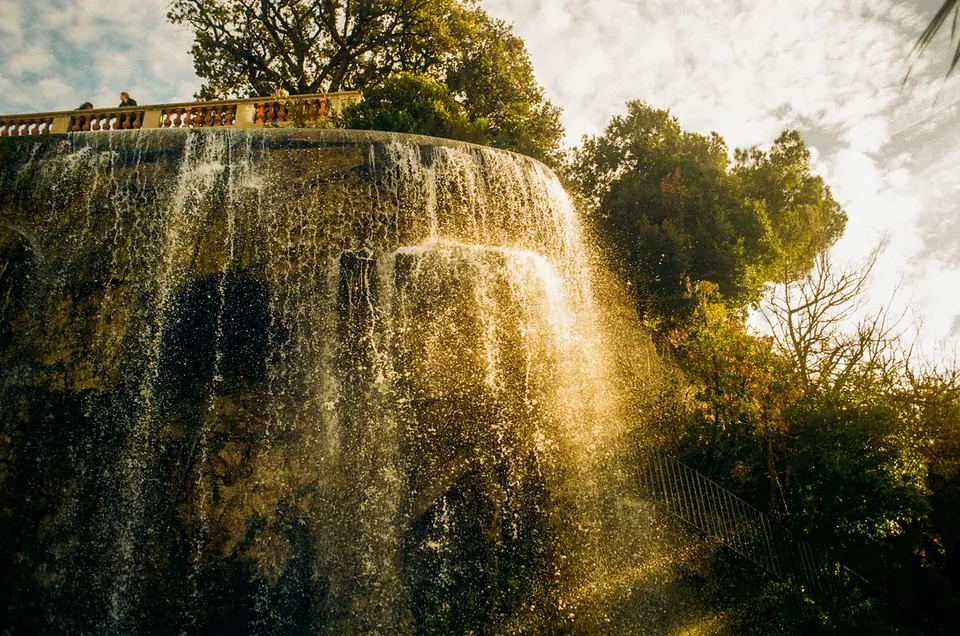 The Castle Hill waterfall, Nice