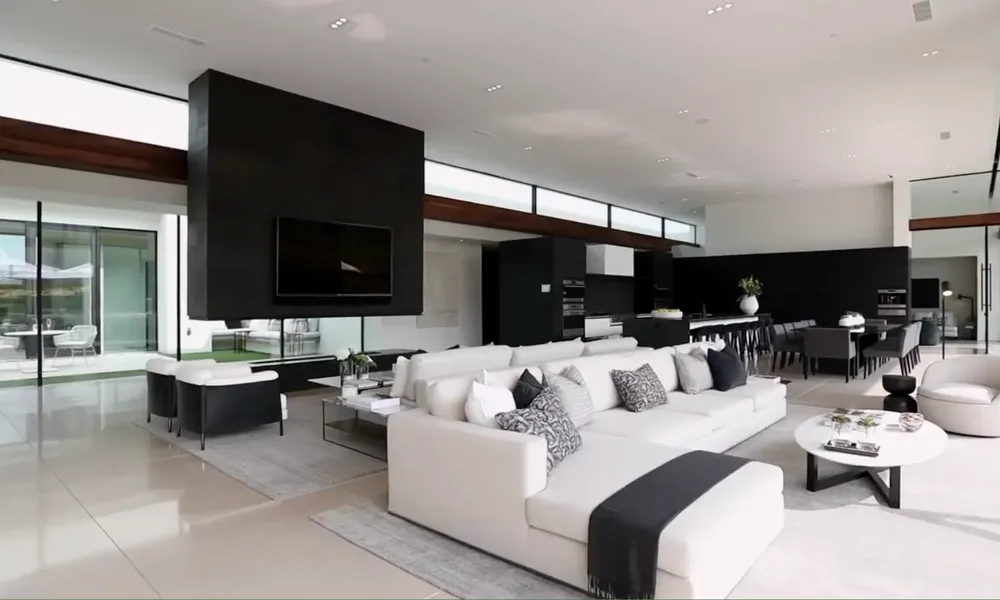 Open-plan living room in Arizona, black and white